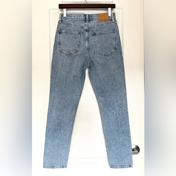 Aritzia Denim Forum The Yoko High Rise Slim Jeans, 27 Indigo Wash CigaretteJean - Picture 4 of 16